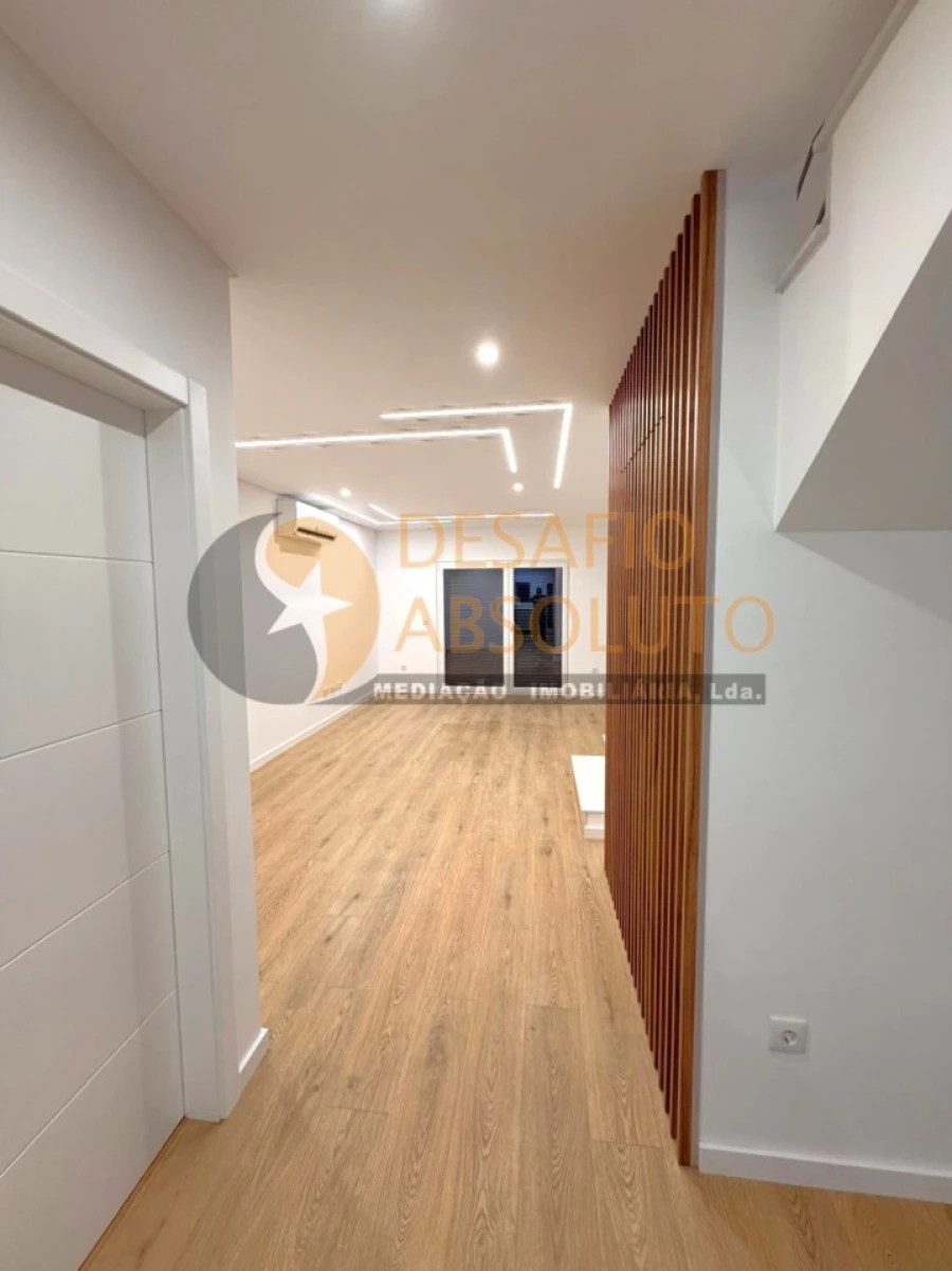Moradia T3 para Venda em Quinta do Conde Foto 18