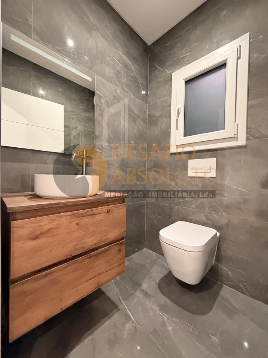 Moradia T3 para Venda em Quinta do Conde Foto 19