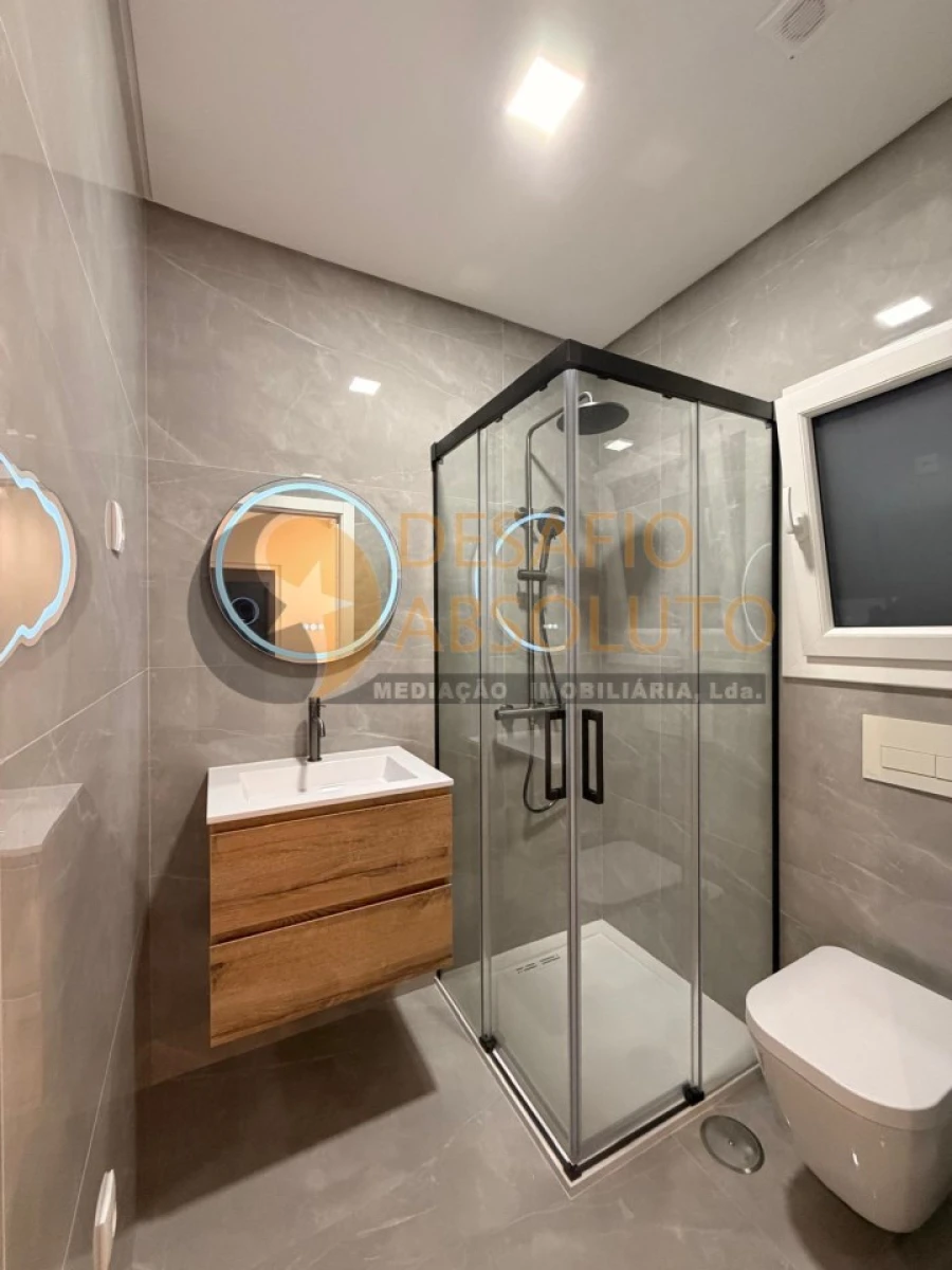 Moradia T3 para Venda em Quinta do Conde Foto 29