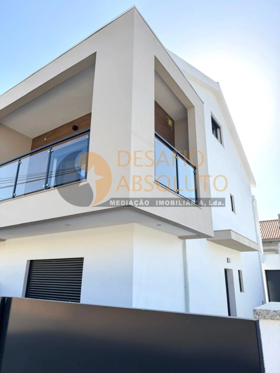 Moradia T3 para Venda em Quinta do Conde Foto 35