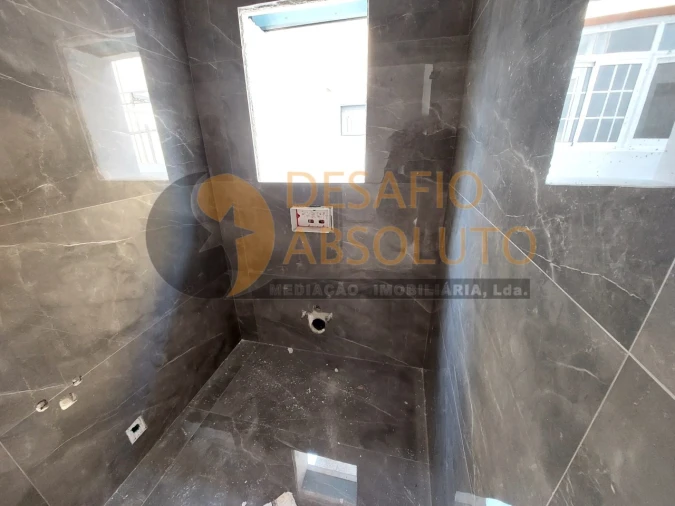 Moradia T3 para Venda em Quinta do Conde Foto 40