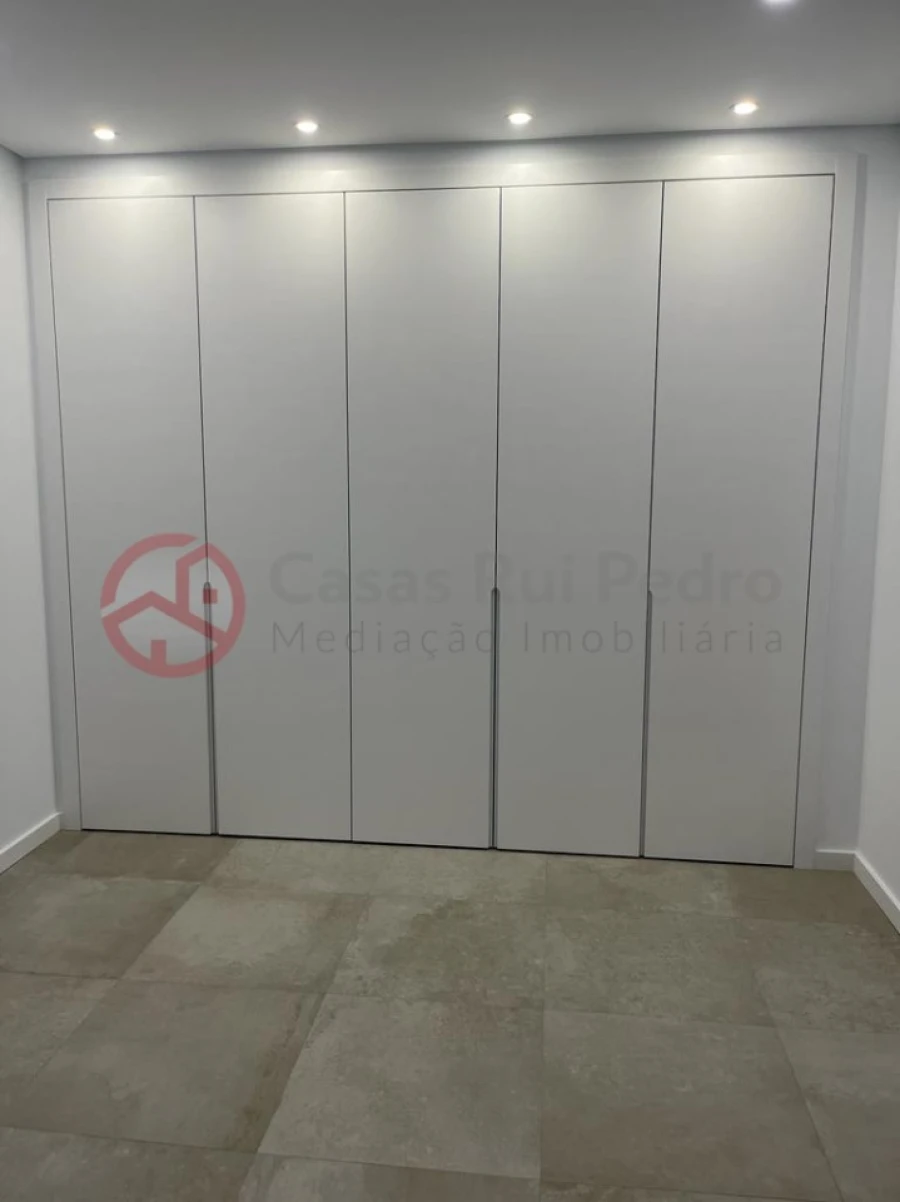 Moradia T3 para Venda em Fernao Ferro Foto 22