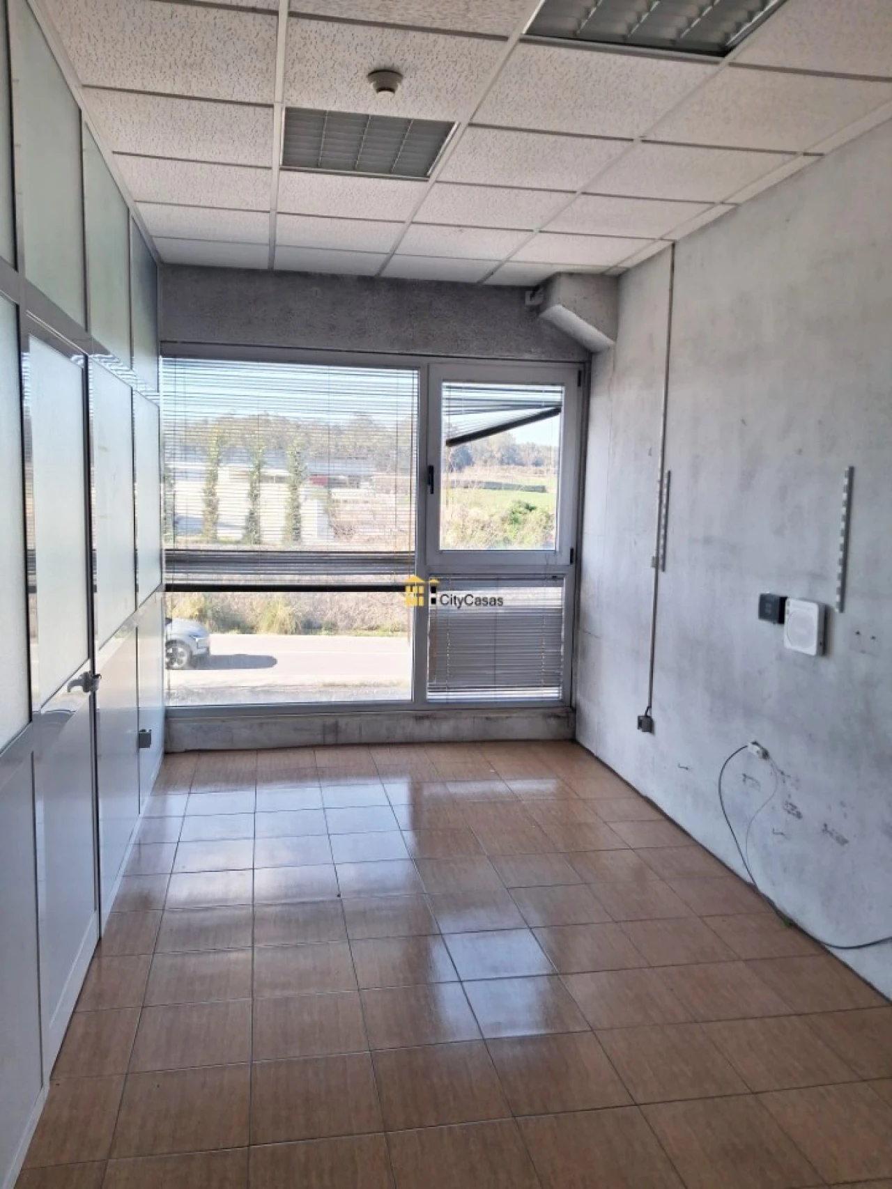 Armazém para Venda em Touguinha e Touguinhó Foto 5