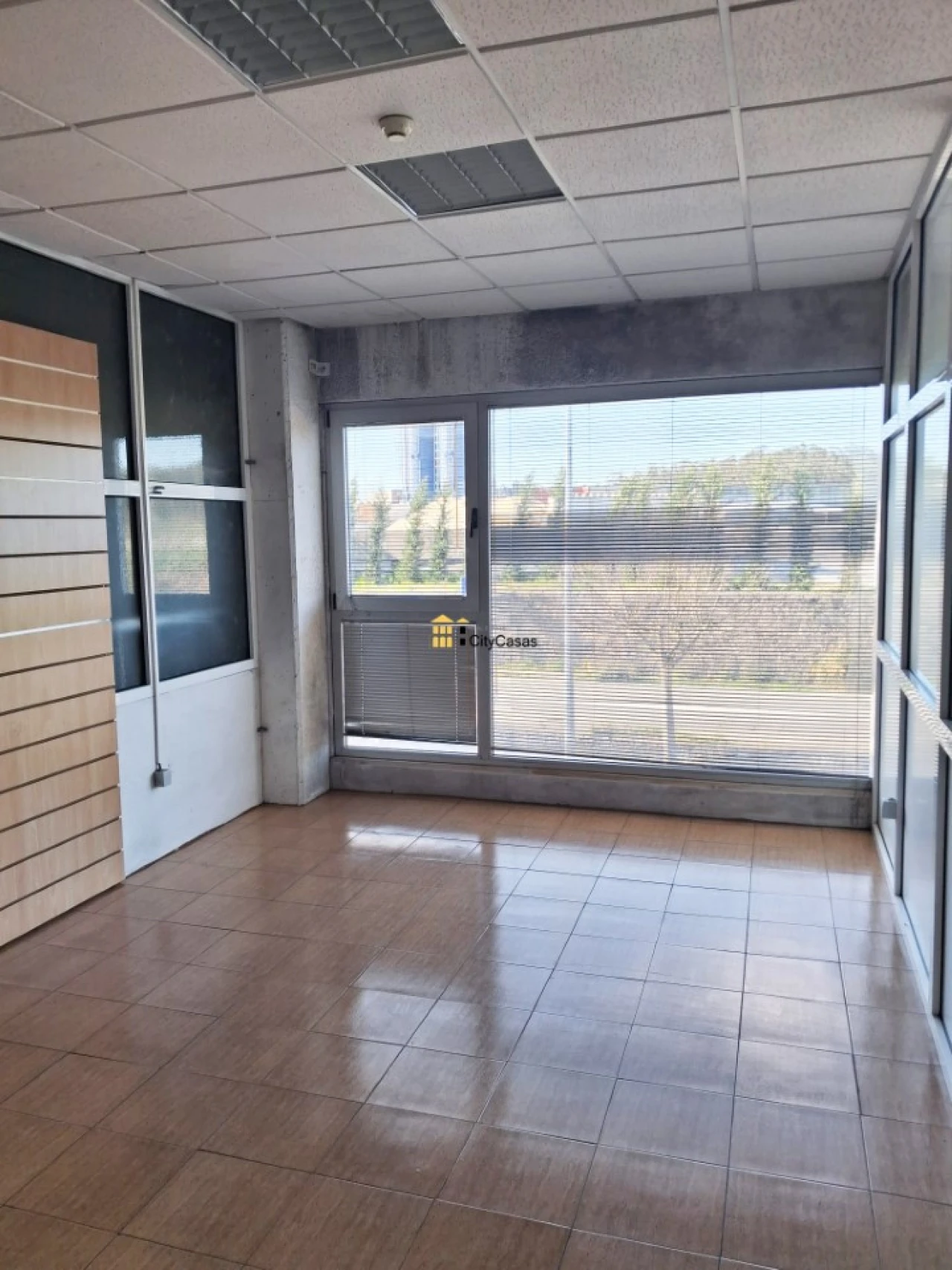 Armazém para Arrendamento em Touguinha e Touguinhó Foto 4