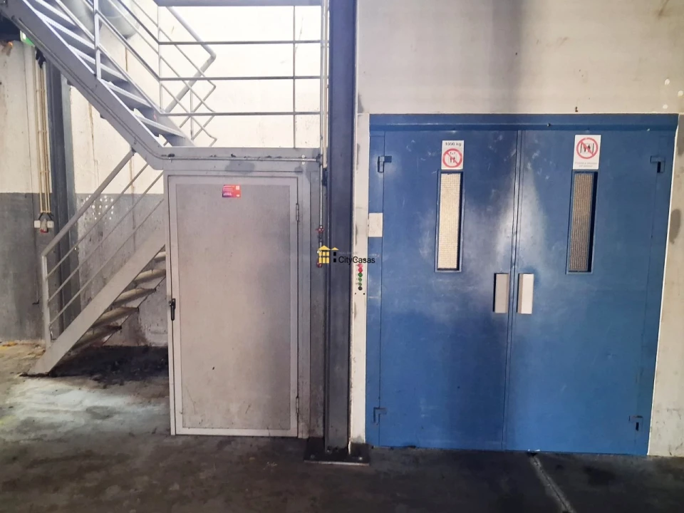 Armazém para Arrendamento em Touguinha e Touguinhó Foto 12