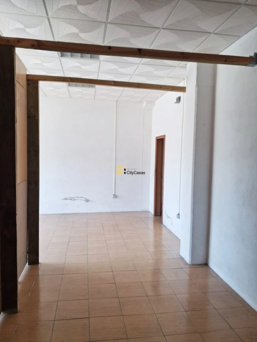 Armazém para Arrendamento em Touguinha e Touguinhó Foto 6