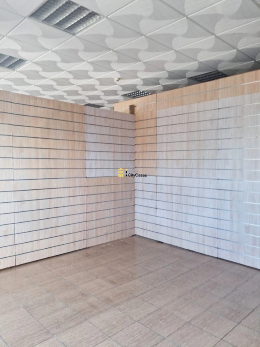 Armazém para Arrendamento em Touguinha e Touguinhó Foto 8