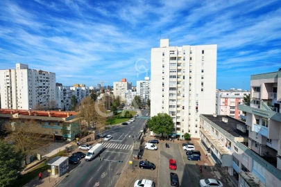 Apartamento T3 para Venda em Marvila
