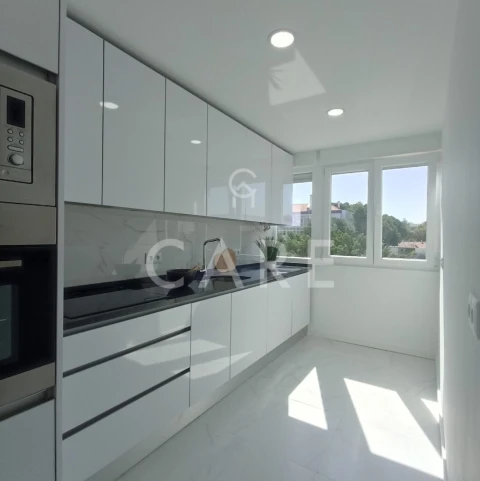 Apartamento T3 para Venda em Benfica