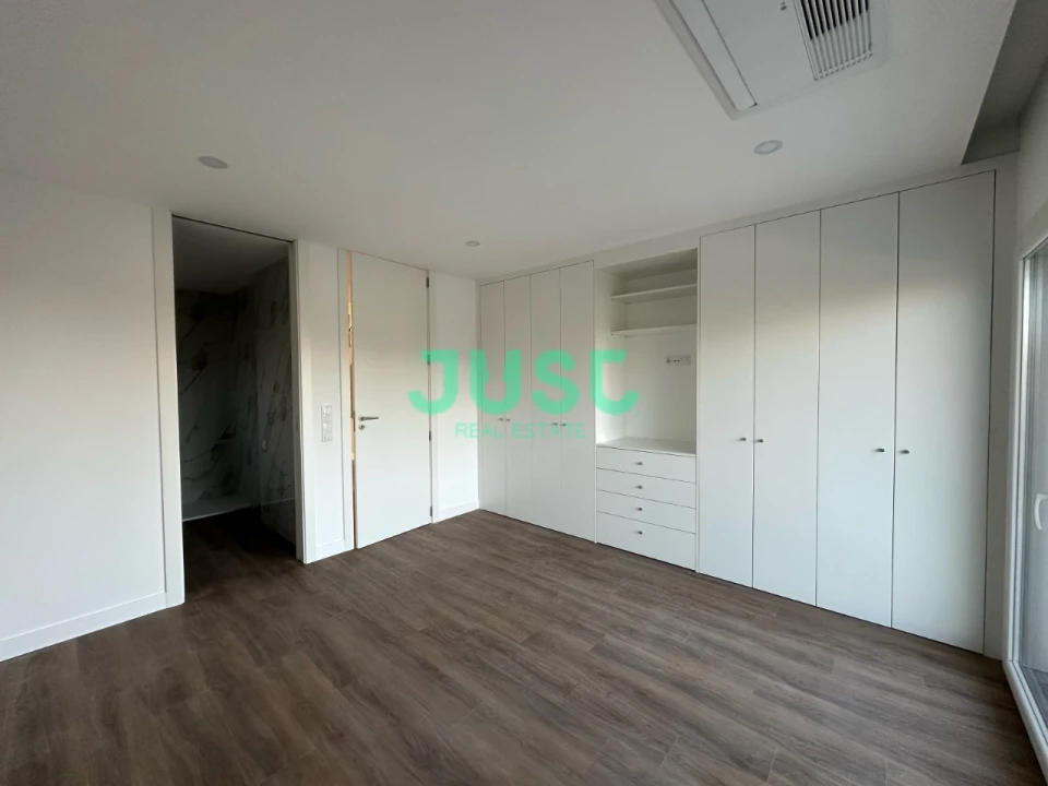 Apartamento T1 para Venda em Fernao Ferro Foto 10