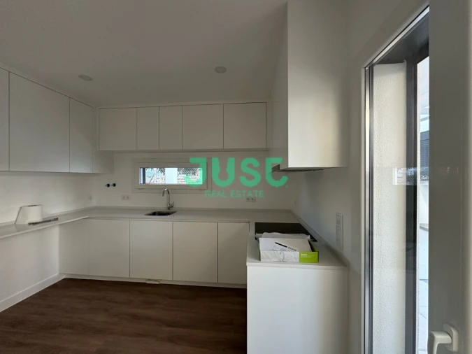 Apartamento T1 para Venda em Fernao Ferro Foto 9