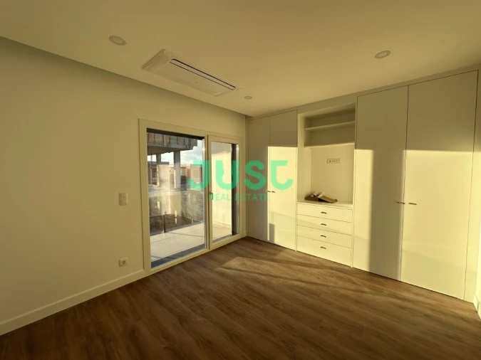 Apartamento T1 para Venda em Fernao Ferro Foto 12
