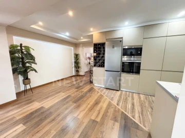 Moradia T3 para Venda em Moncarapacho e Fuseta