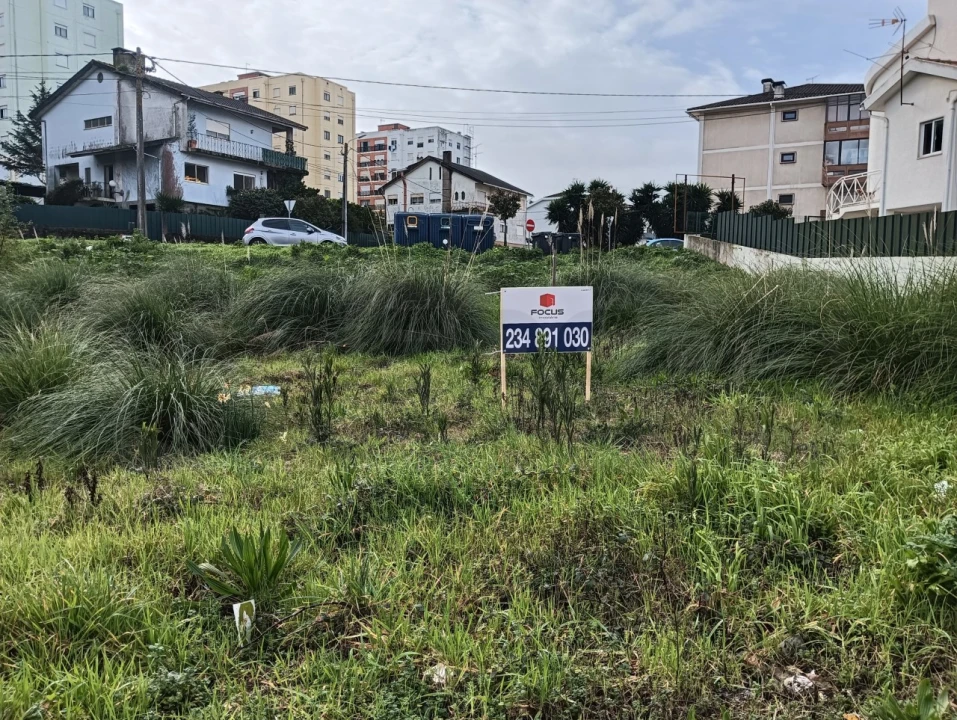 Terreno para Venda em Eixo e Eirol Foto 13