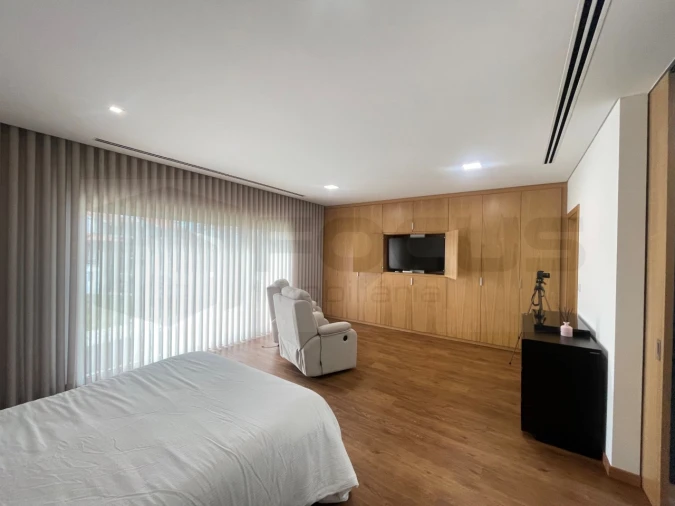 Moradia T3 para Venda em Palhaça Foto 22