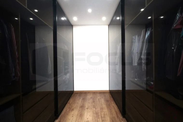 Moradia T3 para Venda em Palhaça Foto 23