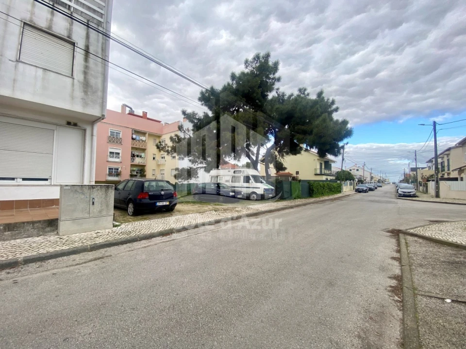 Terreno para Venda em Quinta do Conde Foto 6