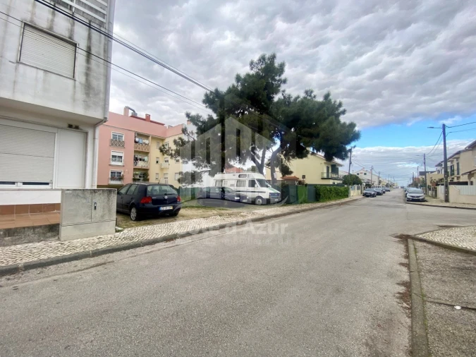 Terreno para Venda em Quinta do Conde Foto 6