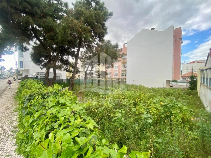 Terreno para Venda em Quinta do Conde Foto 3