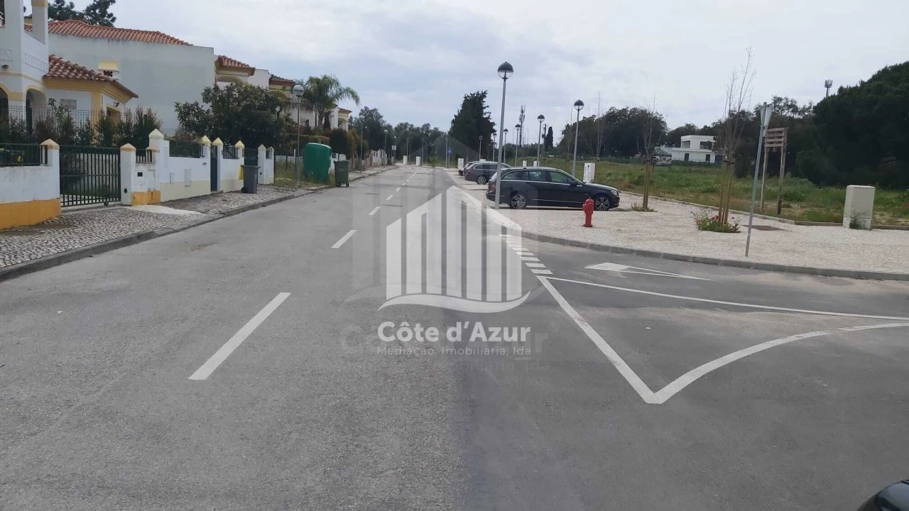 Terreno para Venda em Azeitão (São Lourenço e São Simão) Foto 8