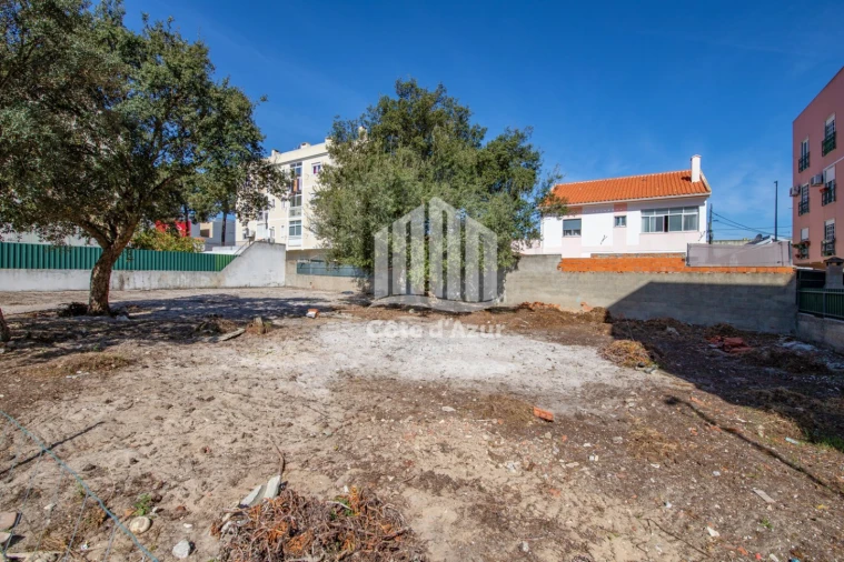 Terreno para Venda em Quinta do Conde Foto 2