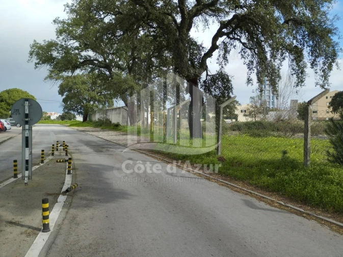 Terreno para Venda em Santo Antonio da Charneca Foto 11
