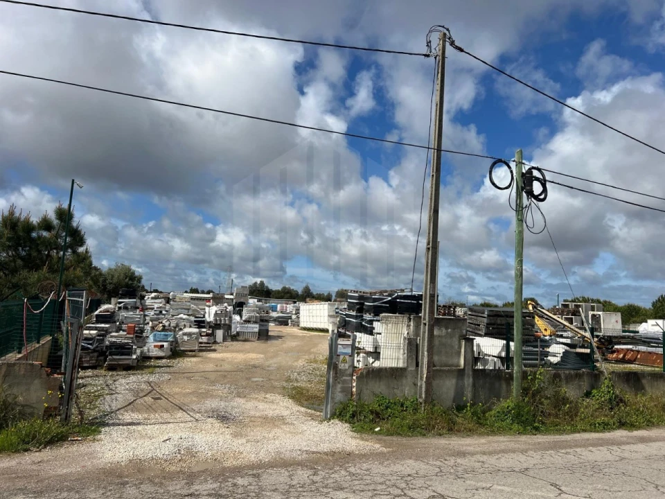 Terreno para Venda em Quinta do Anjo Foto 1