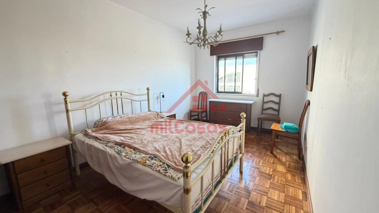 Apartamento T1 para Venda em Peniche Foto 8