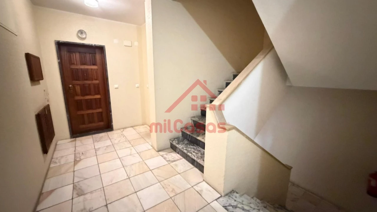 Apartamento T1 para Venda em Peniche Foto 14
