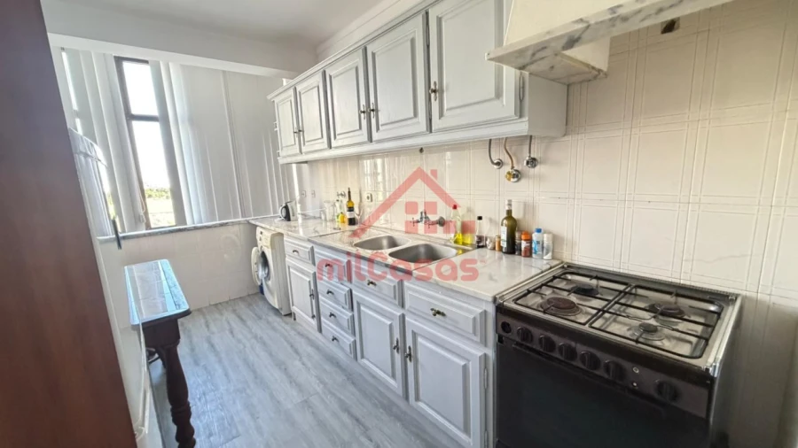 Apartamento T1 para Venda em Peniche Foto 5