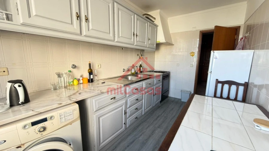 Apartamento T1 para Venda em Peniche Foto 7