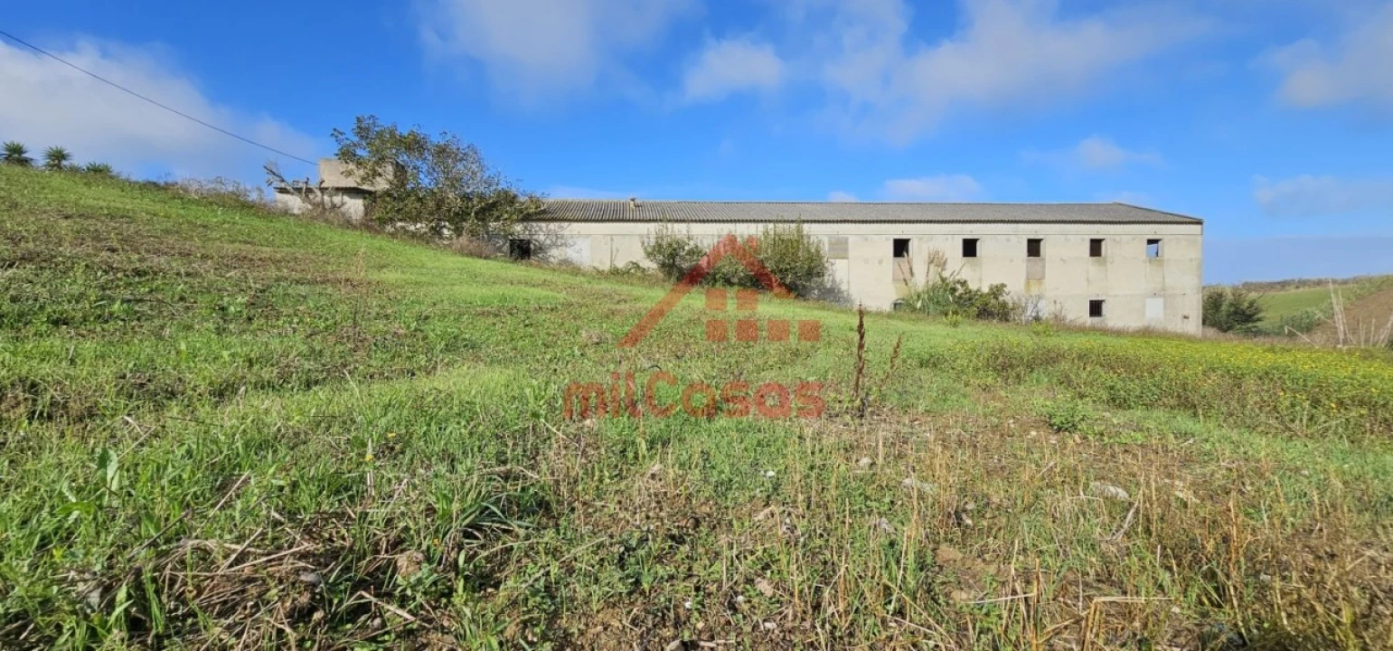 Armazém para Venda em Ribamar Foto 1