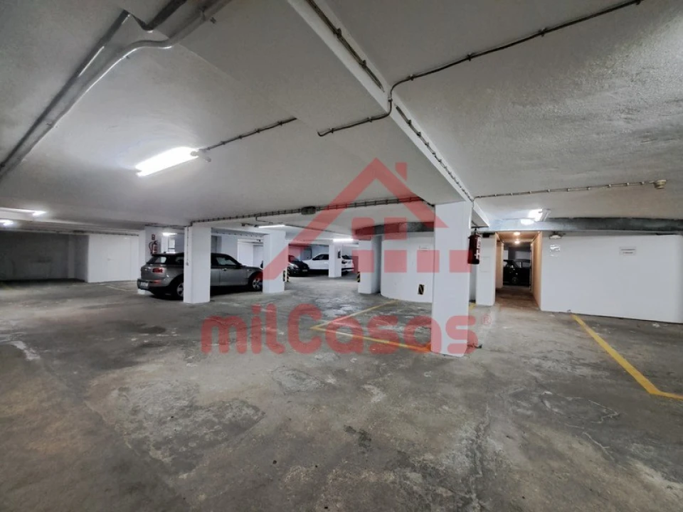 Negócio para Arrendamento em Santa Maria, São Pedro e Matacães Foto 16