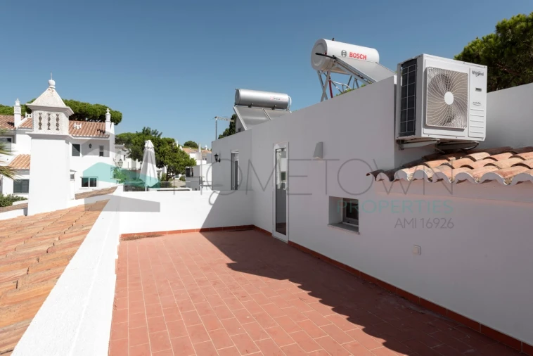 Moradia T3 para Venda em Almancil Foto 14