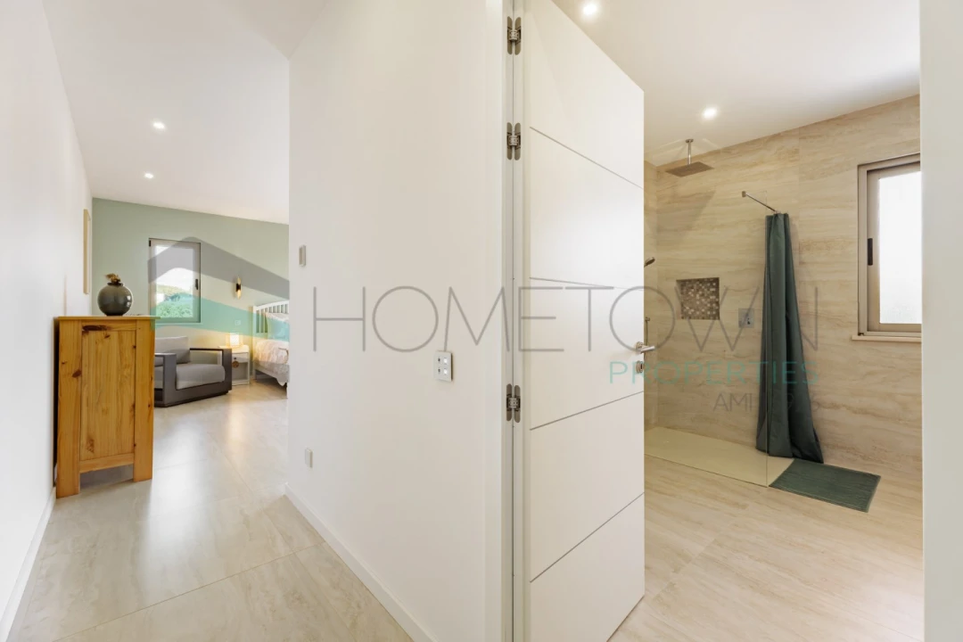 Moradia T5 para Venda em Quarteira Foto 57