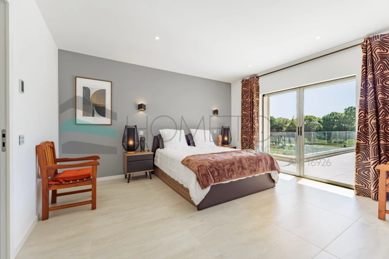 Moradia T5 para Venda em Quarteira Foto 20