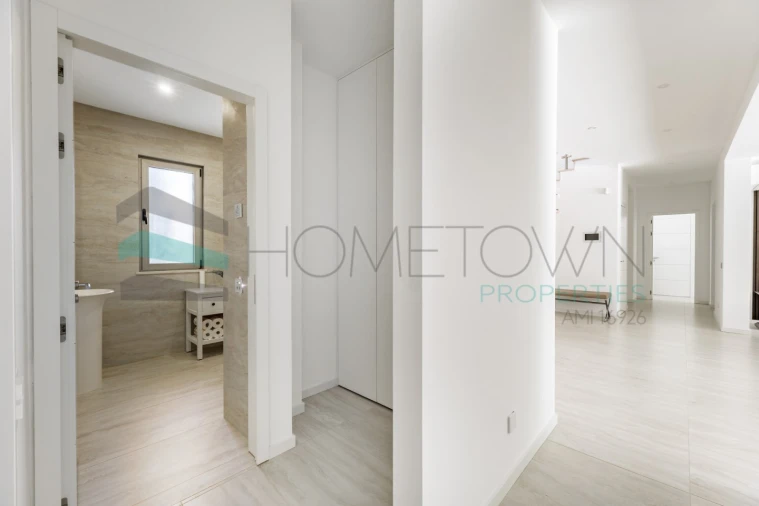 Moradia T5 para Venda em Quarteira Foto 61