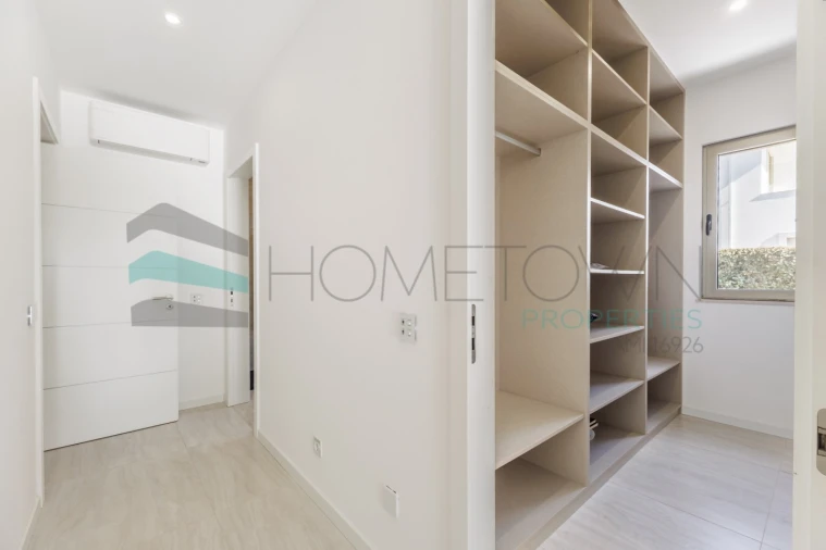 Moradia T5 para Venda em Quarteira Foto 52