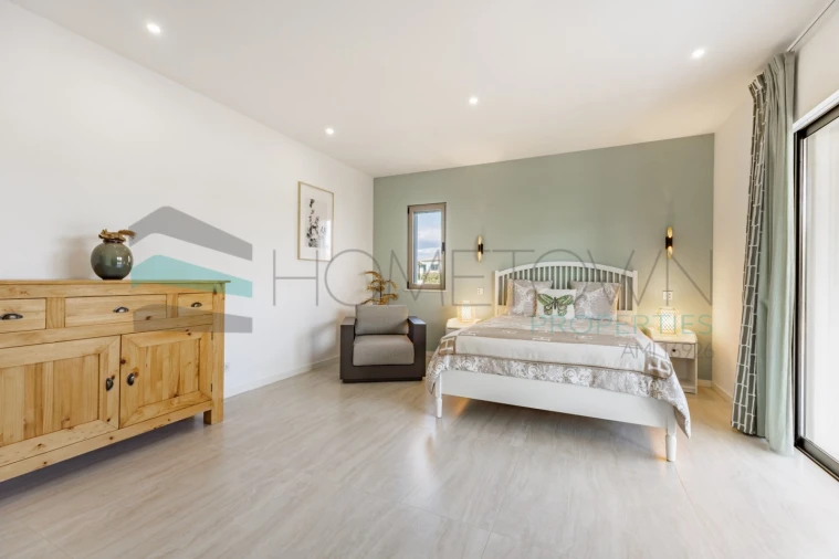 Moradia T5 para Venda em Quarteira Foto 58