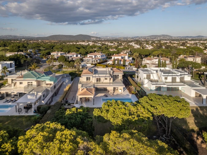 Moradia T5 para Venda em Quarteira Foto 67