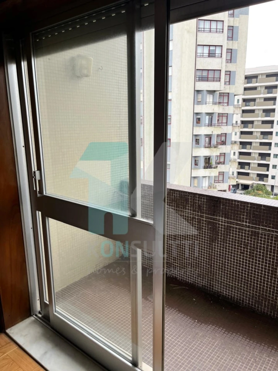 Apartamento T1 para Venda em Santa Marinha e São Pedro da Afurada Foto 16