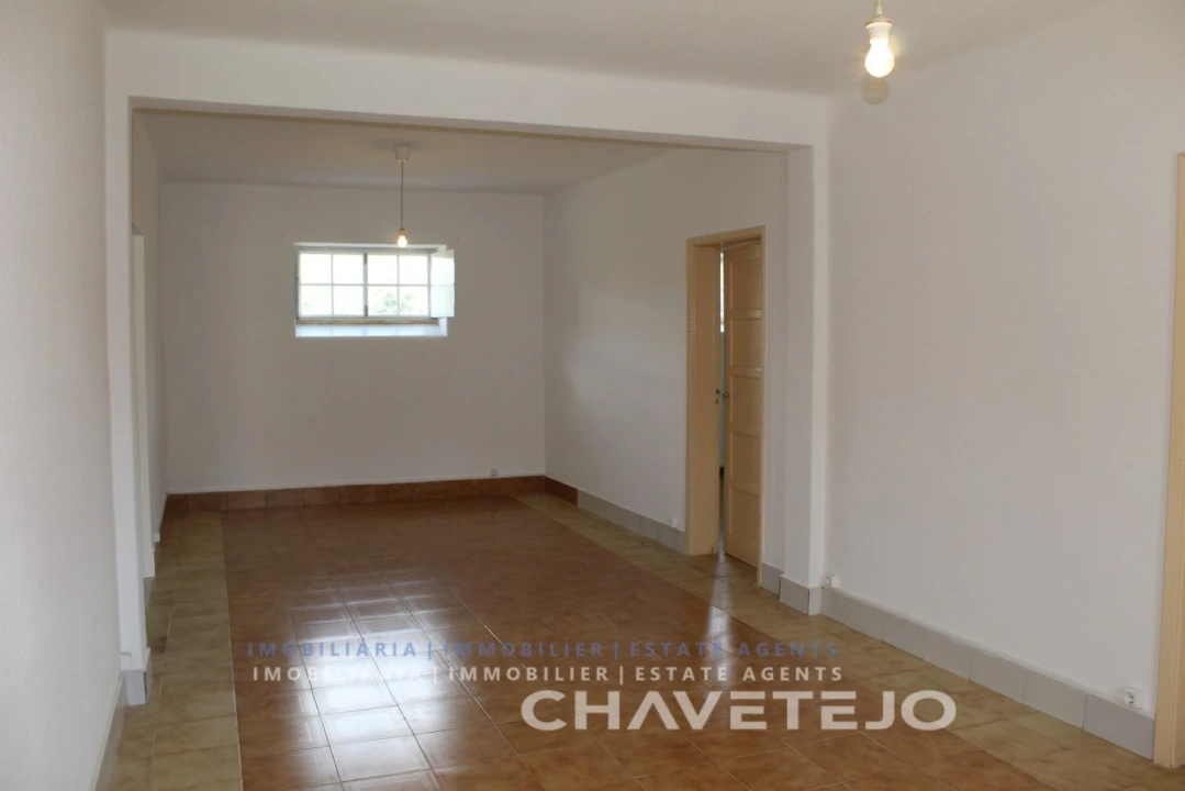 Moradia T7 para Venda em Serra e Junceira Foto 14