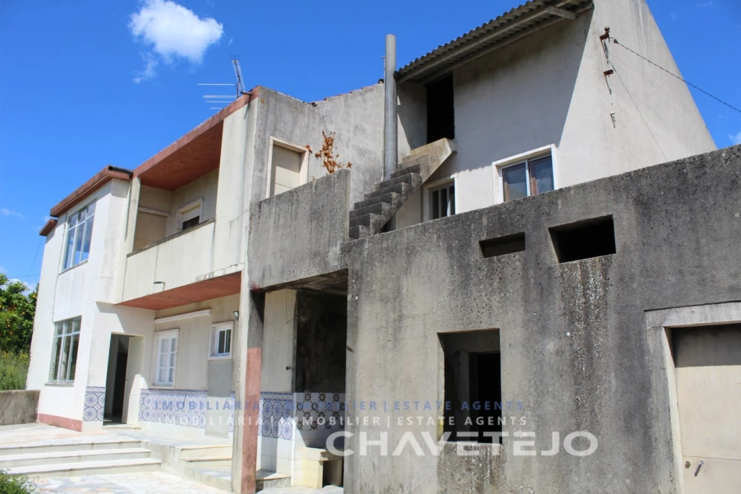 Moradia T7 para Venda em Serra e Junceira Foto 31