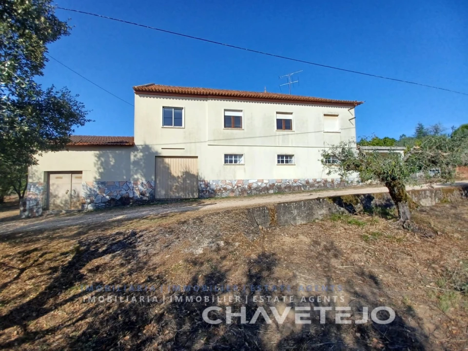 Moradia T7 para Venda em Serra e Junceira Foto 2