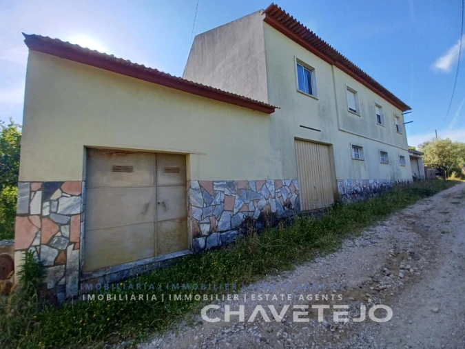 Moradia T7 para Venda em Serra e Junceira Foto 2