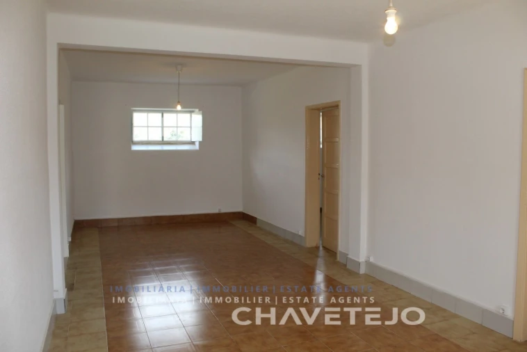 Moradia T7 para Venda em Serra e Junceira Foto 14