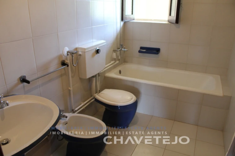 Moradia T7 para Venda em Serra e Junceira Foto 16