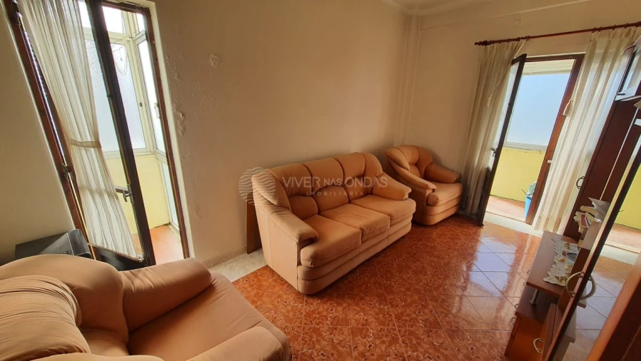 Apartamento T2 para Venda em Charneca de Caparica e Sobreda Foto 3