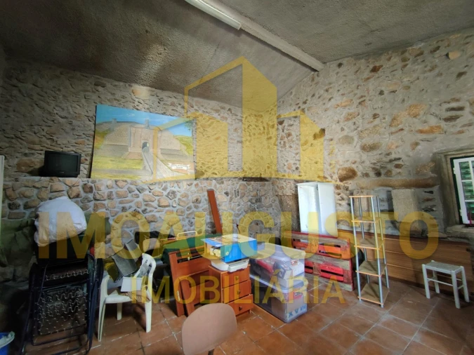 Moradia T2 para Venda em Almeida Foto 9