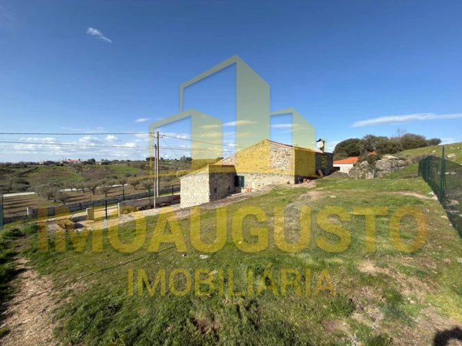 Moradia T2 para Venda em Almeida Foto 25